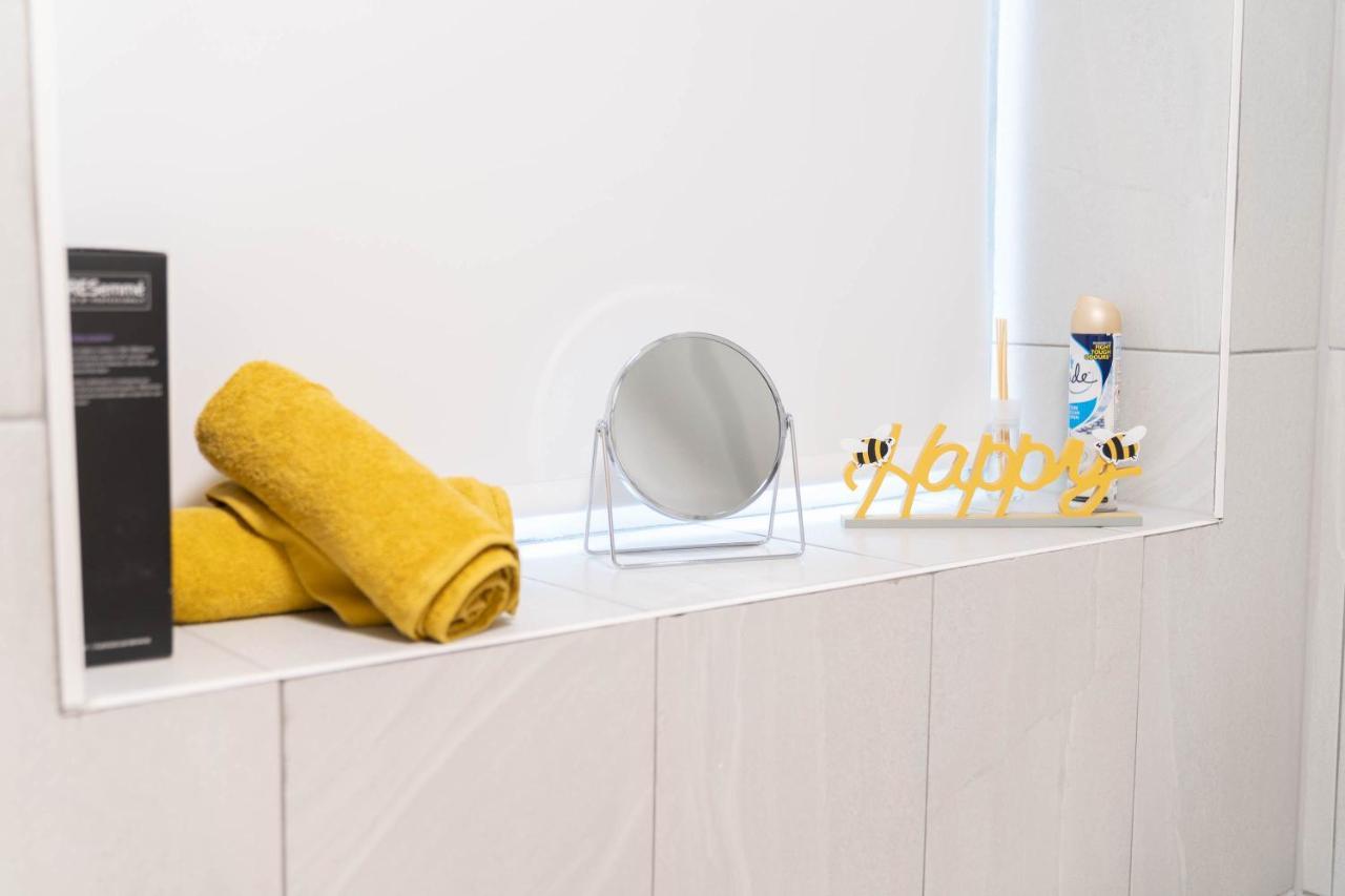 Two Bedroom Apartment-One Choice Stays- Jewellery Quarter Birmingham Extérieur photo