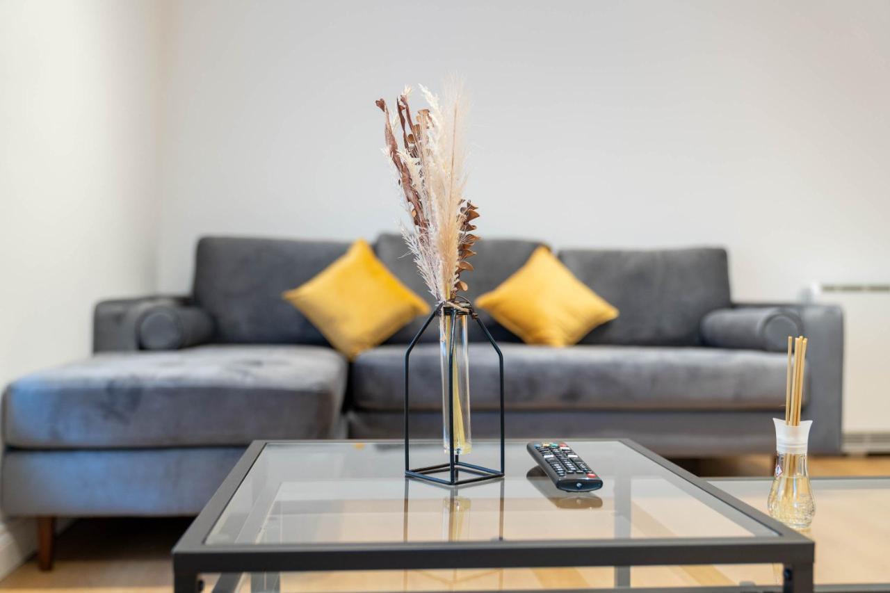 Two Bedroom Apartment-One Choice Stays- Jewellery Quarter Birmingham Extérieur photo