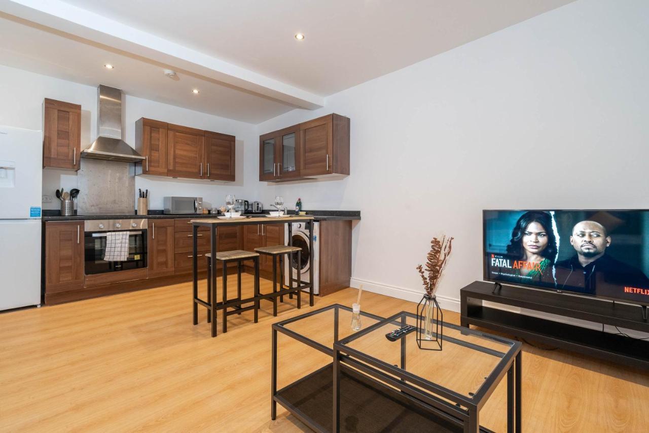 Two Bedroom Apartment-One Choice Stays- Jewellery Quarter Birmingham Extérieur photo
